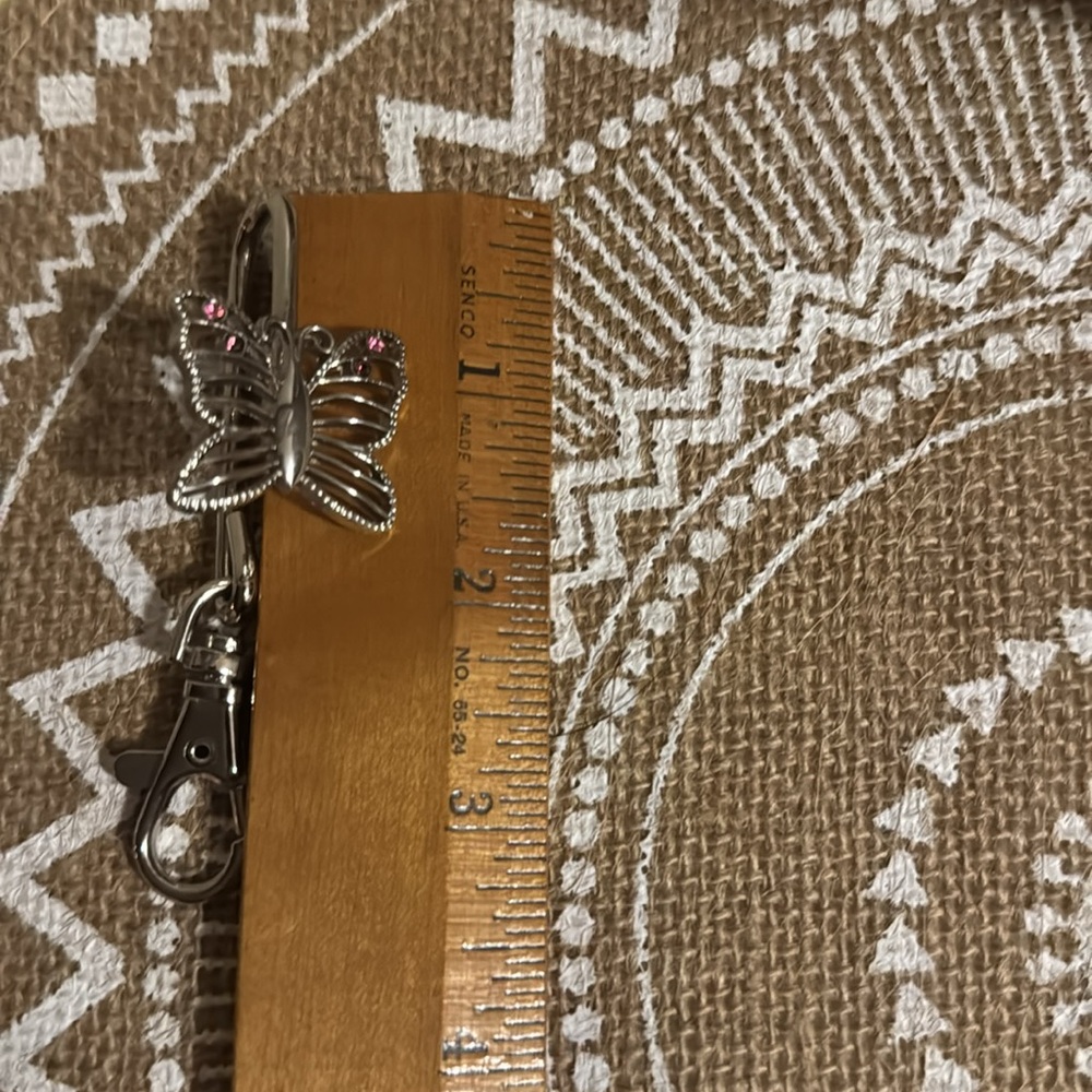 NWOT Silver Butterfly Keychain/Purse holder with Pink stones - Picture 2 of 4